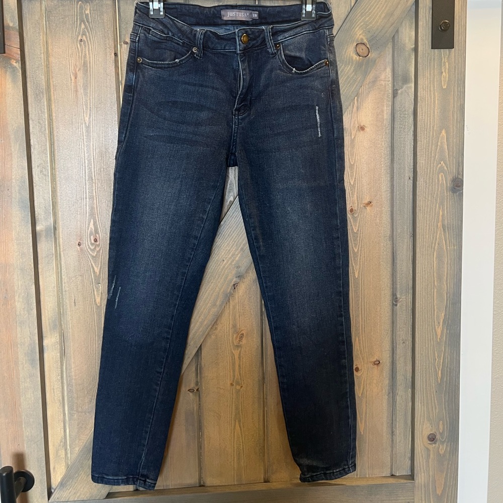 Just USA women’s ankle skinny blue jeans. Very lightly worn.
